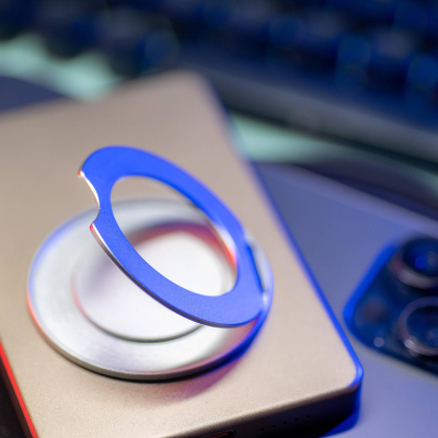 magnetic wireless power bank