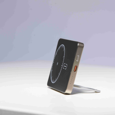 magnetic wireless power bank