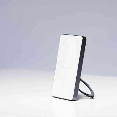 magnetic wireless power bank