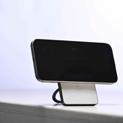 magnetic wireless power bank